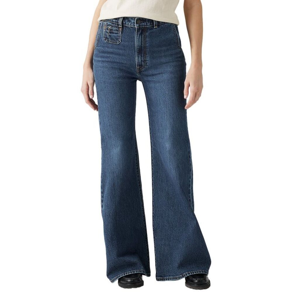 Levi's NWT Ribcage Bell Vintage of the Moment jeans